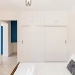 Alexandros Luxury דירה נידרי