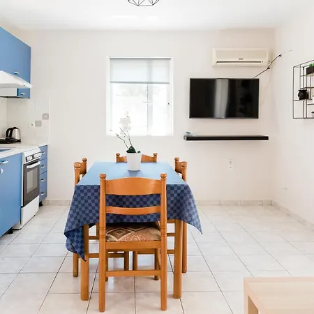 Alexandros Luxury Νυδρί