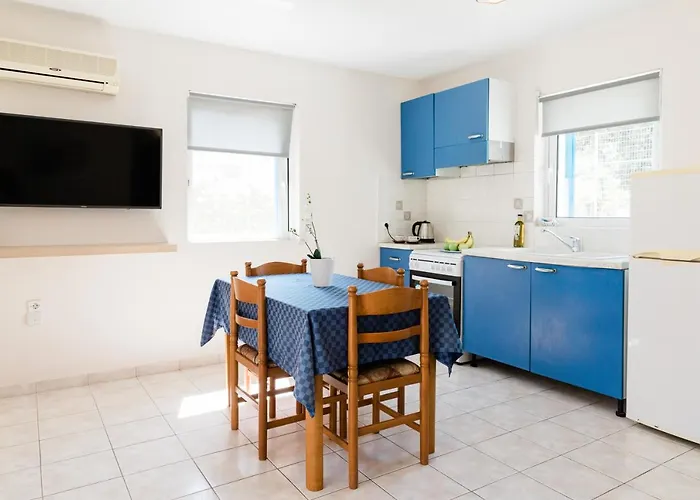 Alexandros Luxury Apartment *